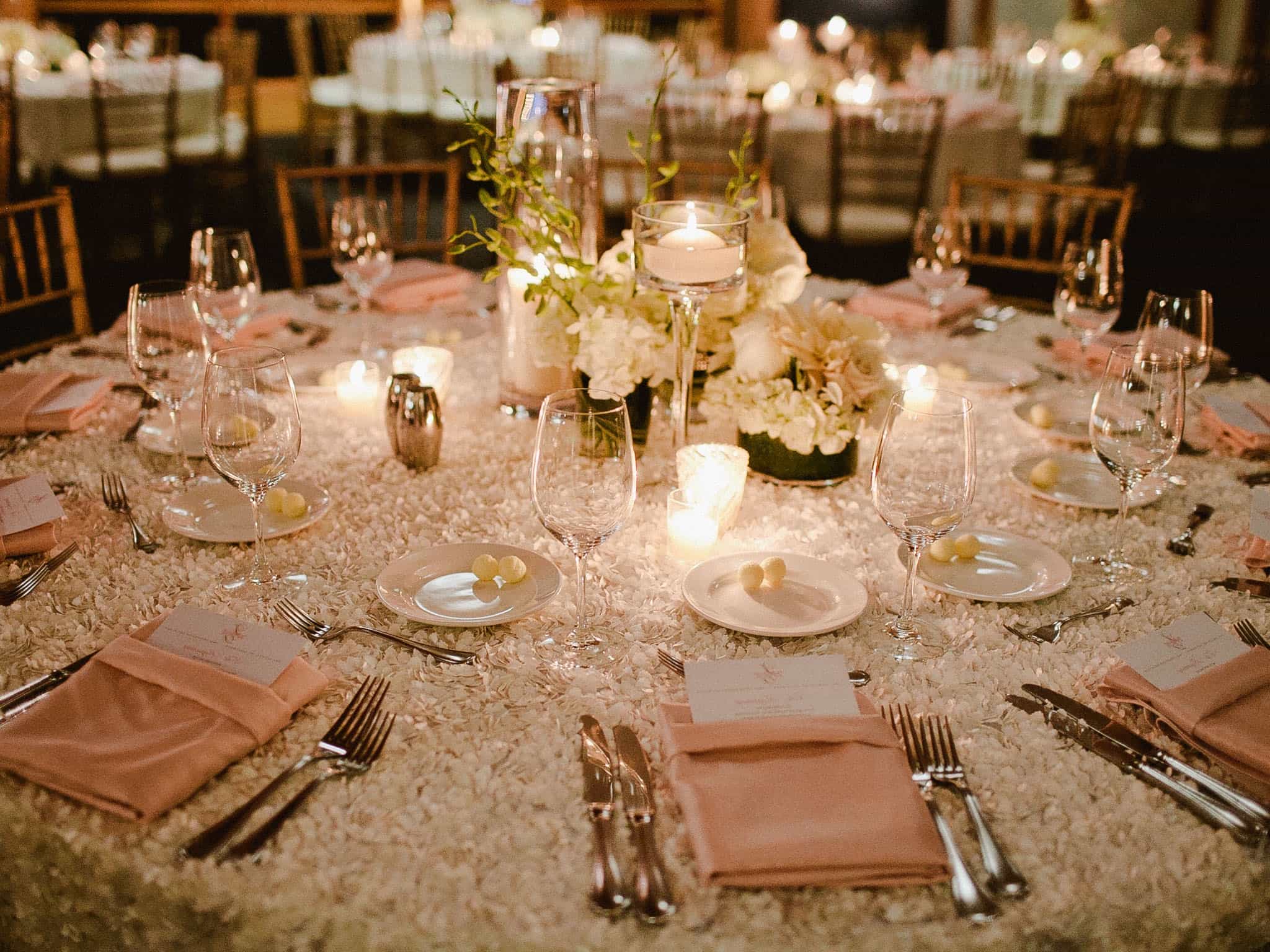 Round Table Wedding Reception Decorations